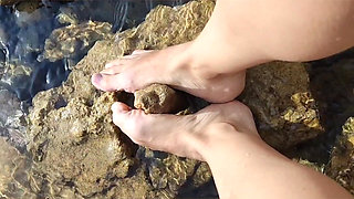 Footjob in the Sea