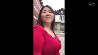 Australian Bbw With Big Boobs Gives Blowjob