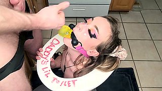 Olivia Ryder Blonde Blowjob Brunette Car Handjob