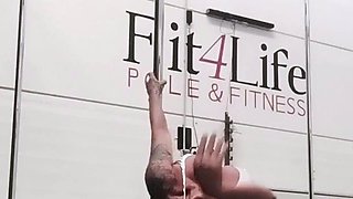 Big boobs milf masturbates with her dildo