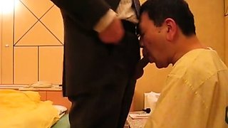 Sucking asian Daddy