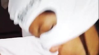 Mi Vecina In Skinny Brunette Desi Giving A Good Blowjob To Her Married Neighbor