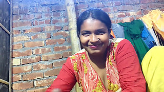 Sexy Desi Bhabhi in Hot Sex Video