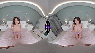 Teen Lola's massive melons star in a steamy BJ session