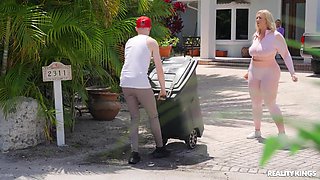 Lil Humpers - Parkouring Her Pussy 1 - Lila Lovely