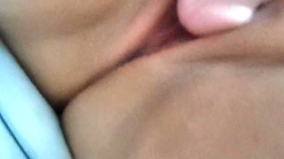 HONEY IS FLOWING FROM THE WOMAN'S PUSSY TURKISH MATURE