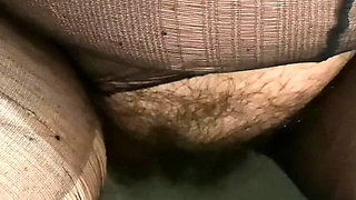 Italian MILF in Pantyhose Can't Piss After Sucking Cock in WC Toilet