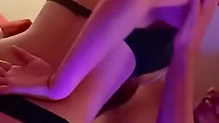 Rico Sexo Con Mi Vecina Su Novio Y Mi Marido!! = Video De 50 Minutos Exclusivo Para Mis Fans