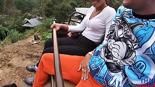 Asian amateur couplin' in raw POV action