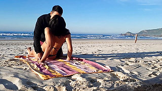 CAUGHT COUPLE, hot couple on the public beach.