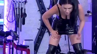 The urinal of the goddesses