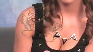 Tattooed Handjob Queen Sasha Foxx Makes You Explode