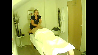 Facesitting Massage