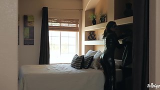 Raunchy lezzies mind-blowing xxx video