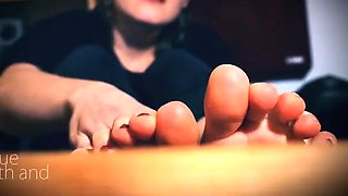 Foot Tongue Mouth and Vore Emma’S Tired Feet After Work