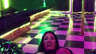 Love Chat Big Boobs Brunette Masturbating For Cam