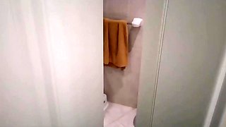 Flirted with thick babe at the pool and fucked her back in the room