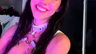 Izzy Green Oiled Up Squirting Masturbation With Butt Plug