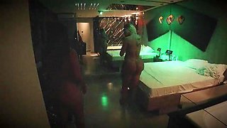 Trans Boca de Veludo deep-throated her spouse and wifey until she came.