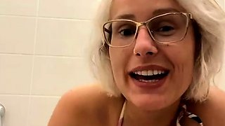 Big boobs milf masturbates with her dildo