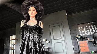 Awlivv - The Halloween Party