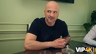 Vip4k. it's a gang cock and jizz o'clock!