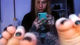Undies nymph close by the Foot Fetish