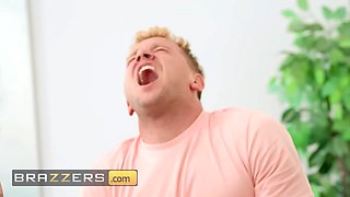 BRAZZERS - Car Attempts To Satiate Both Kayley Gunner & Brynn Michaels While Lurking His Evident Hotwife