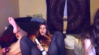 Amateur teen loves toys in her ass