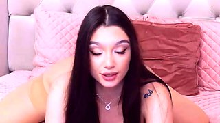 Brunette Solo Webcam Masturbation