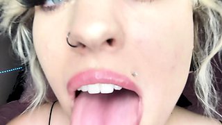 Blonde teen Sierras first erotic masturbation video