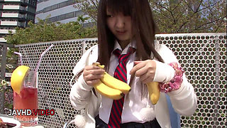 Ryo Asakas sultry JAV Asian teen indulges in tantalizing shower fantasies