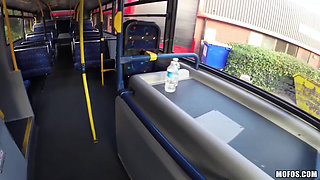 Mofos - Petite Lola Gatsby Meets Ryan & Gets Fucked Hard by the Bus Inspector on the End of His Shift