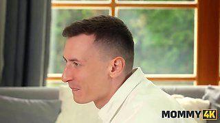 Mommy4k. she slobbed water on him, he packed her with cum...