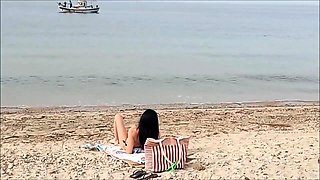 Fishermen Flash MILF: Daring Public Pussy Voyeurism