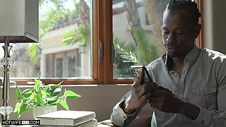 Curvy Big Ass Wife Picks Her Favorite BBC (Lola Pearl)