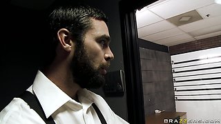 Long Leg Of The Law With Charles Dera, Amy Ried - Brazzers