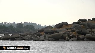 Hot Black Girls Make Up Sex - Cowgirl Blowjob & Doggy Style Pleasure