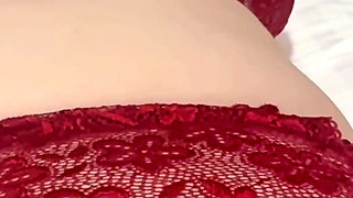Wifey Gets Her Pussy and Clit Fingered to an Epic Shaking Orgasm