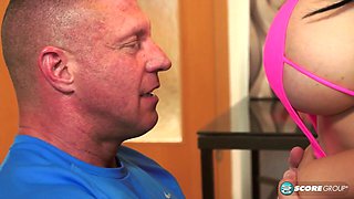 Pummel-fit Instructing - Tigerr Benson