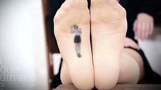 Foot Tongue Mouth and Vore The Possessive Lesbian Lover