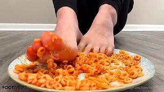 Amateur blondie solo anal masturbation