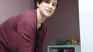 Big boobs milf masturbates with her dildo