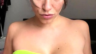 Love Chat Big Boobs Brunette Masturbating For Cam