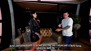 Tattoo Artist Sex Addict Fucks Her Client on the Studio Couch and Swallowing His Milk