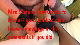 Mrs Mature Feet & Her Nylon Lover 453