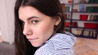 Masturbation on the couch with brunette babe Besty Lang