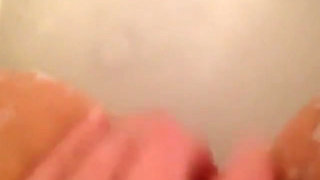 Candy Gets off in the Bath