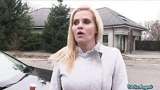Fantastic Lilly's public dirt