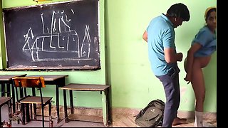 Indian School Teen 18+ Quickie Sex In Empty Class